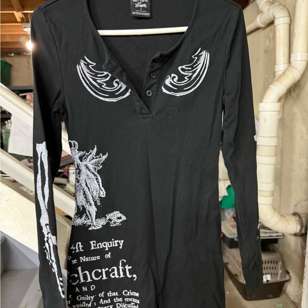 Hot Topic Black Rob Zombie Sleep Onsie - Size Small